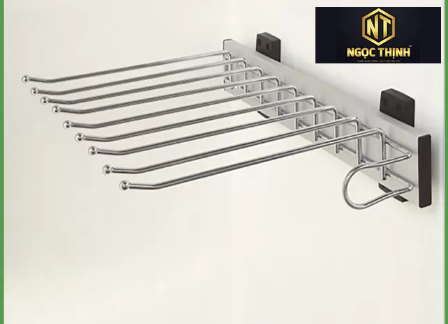 Kệ vắt quần áo treo hông tại Vĩnh Cửu